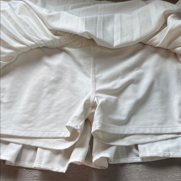 LAURA ASHLEY Bright White Pleated Overlay Skort - Picture 5 of 10